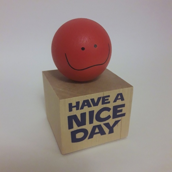 NEW Wood Toons "Have a Nice Day" Figurine Nade in USA  Hand Made - Picture 1 of 5